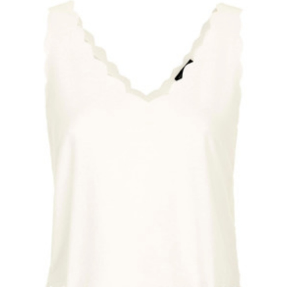 Gently Worn - Top Shop Scalloped Crop Top